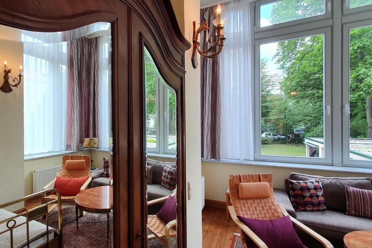 Ferienwohnungen Villa Haniel Carl ドレスデン エクステリア 写真